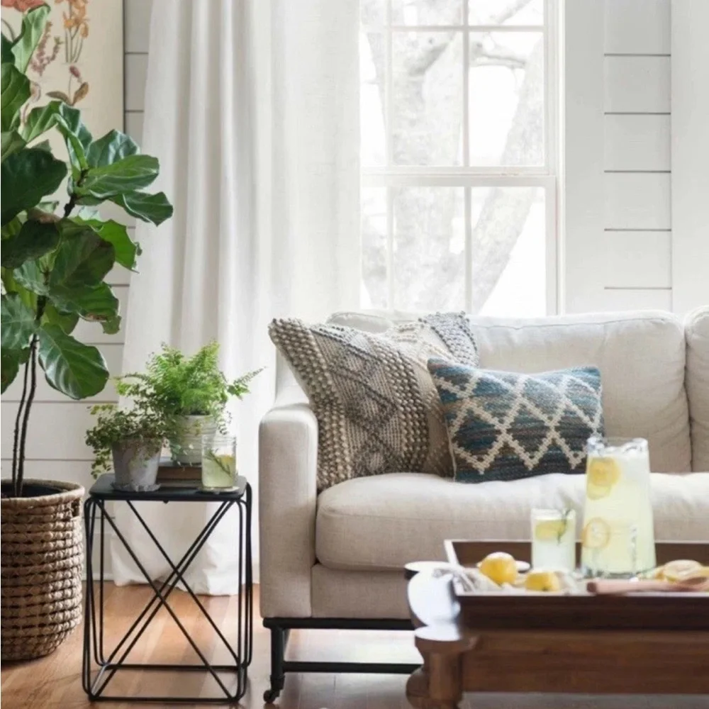 NWOT Loloi Magnolia Home by Joanna Gaines Grey and Ivory Boho Throw Pillow 22x22
